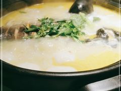 -卢大鲜鱼头捞饭(美利广场店)