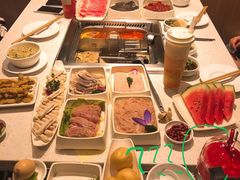 -海底捞火锅鲜切牛肉主题店(长寿路店)