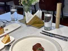 -华凌牛庄西餐厅(乌鲁木齐华凌美爵大饭店)