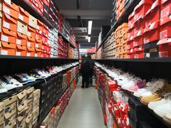 -法雅体育工厂店(皂君庙路店)
