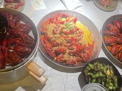 -巴厘龙虾·榜首油焖大虾(音乐学院·沿江酒馆店)