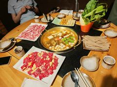 -顶顶汤火牛排火锅·经典铜锅涮肉