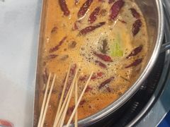 -马路边边串串香形象店(磐石路店)