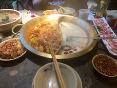 -小龙坎火锅(湖滨银泰in77店)