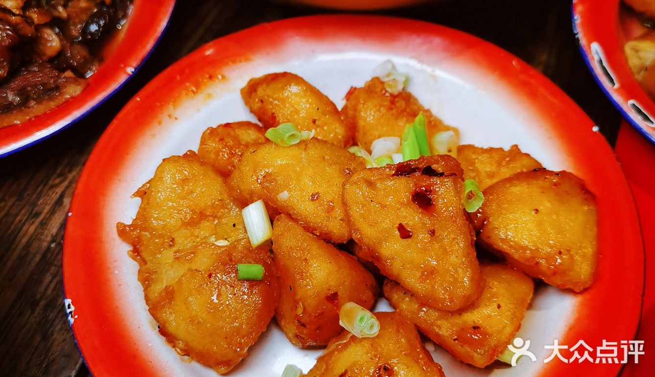 🎈地气小吃魅力大🔥上班族的吃喝据点🍜