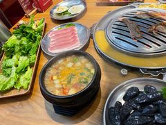 -青瓦炭韩潮烤肉(花园道店)