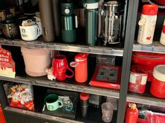 零售区-星巴克(北京惠新东街店)