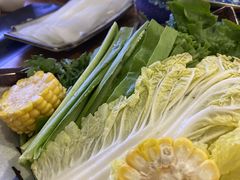 -毛辣果·贵州红酸汤牛肉火锅(西单店)