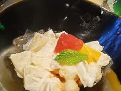 -穹六人间 people 6(岳阳路店)