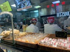 面包甜点陈列柜-鲍师傅糕点(春熙路店)