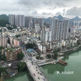 臭脸大哥/臭脸小妹，其实巨粘人