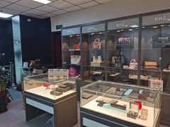 -用真奢侈品名表名包回收中心(朝阳万达店)