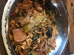 -拿渡·水煮鱼麻辣香锅(王府井奥莱·香江小镇店)