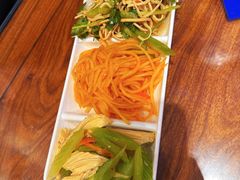 凉菜拼盘-丝路伊兰·兰州牛肉面(牛街总店)
