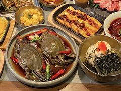 -草家酱蟹炭火烤肉店(珲春南路一店)