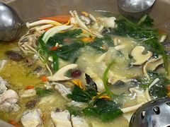 -姚记抚仙湖石锅鱼庄