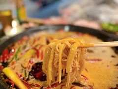 -黄潇洒老火锅(九眼桥宏济巷店)