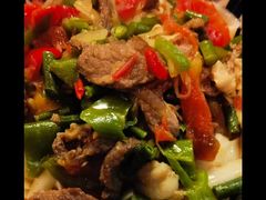 -歹歹的加个面过油肉拌面