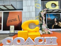 -百年港湾奥特莱斯(香炉礁店)