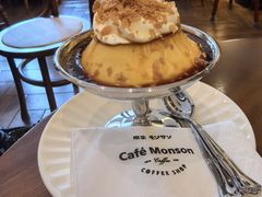 -Café Monson