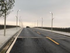 -上海滴水湖皇冠假日酒店