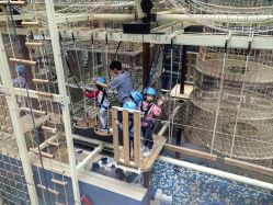 -PIPIKINGDOM皮皮王国欢乐号(欢乐海岸购物中心店)
