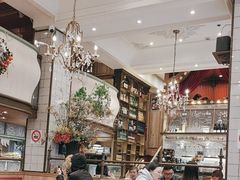-玛格萝妮比萨屋(四平店)