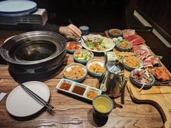 -明洞阿姨·韩式酱蟹烤肉·创意料理(三元桥店)