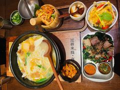 -银米·云南传统过桥米线(双廊黑金冠店)