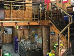 -老东镇啤酒屋海鲜加工·蒸汽海鲜·海鲜烧烤(台东店)