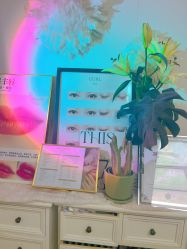 -UN·桃喜日系美睫美甲