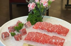 Jin Zuo Yi Pin Hand-Cut M12 Wagyu