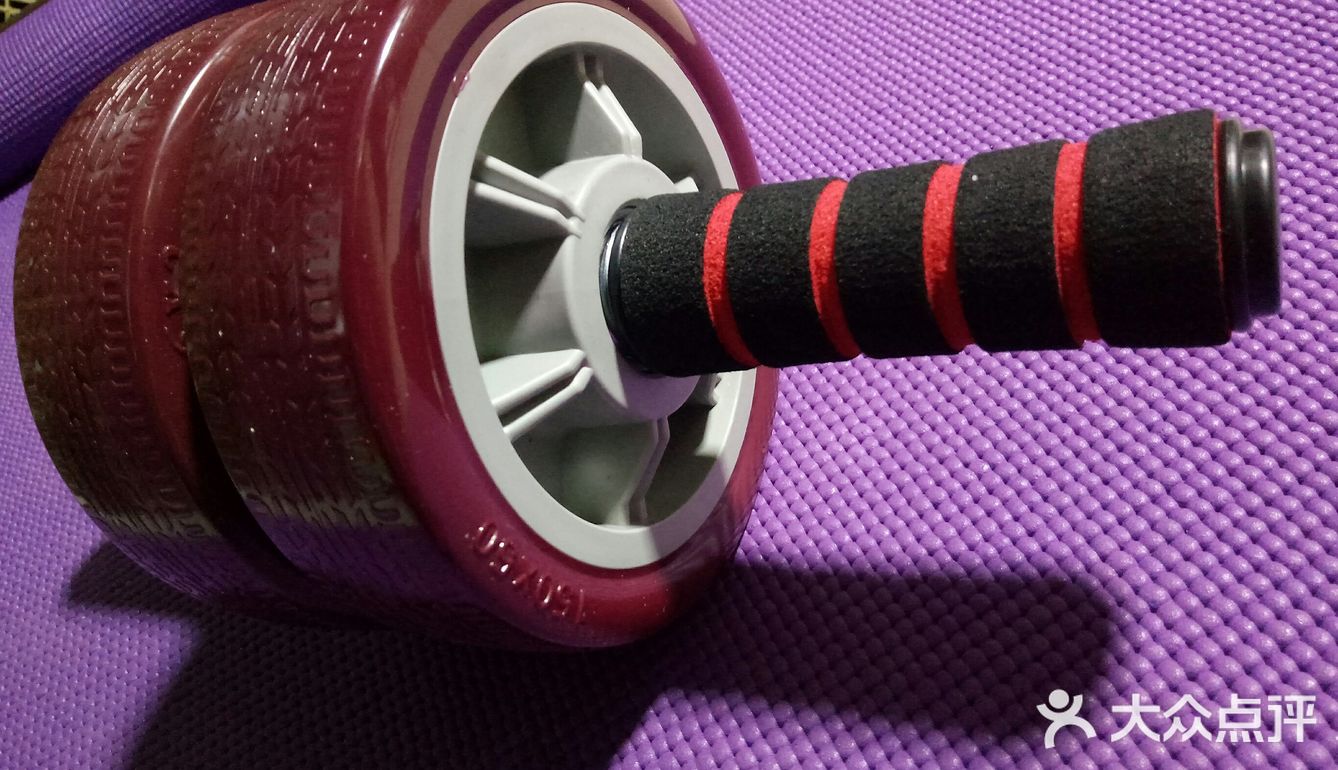 纯钢芯，承重力强。超静音，无回弹，可以无所顾忌的滚起来