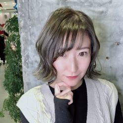 -AYO SALON