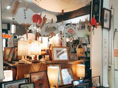 -邊城書店