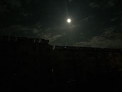 -MOMENT湖景餐厅(解放路店)