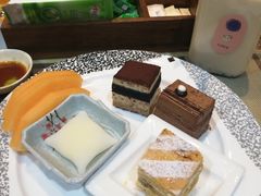 -西藏饭店·亚克·食光自助餐厅(文殊院店)