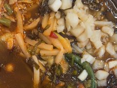 -柳州肥姨妈大骨螺蛳粉(东靖路店)