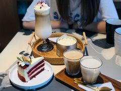 玫瑰夫人-慢象咖啡(台江店)