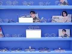 -美式眼镜·授权蔡司.依视路.尼康.豪雅.明月(南翔印象城店)