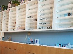 -天空之镜眼镜店蔡司依视路授权店(天通苑店)