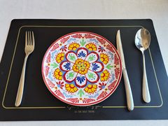 餐具摆设-圣彼得堡观江俄餐厅(中央大街黑金冠店)