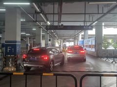 -百联南方购物中心·停车场