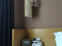 -泸州唯逸酒店(大山坪警察学院店)