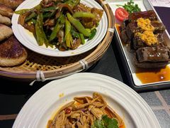 -粉墨特色菜·烧烤音乐酒馆