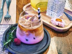 -FLOVIE FLORIST CAFE