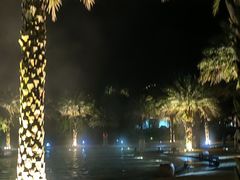 -腾冲洞山温泉村