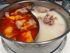 猪手鸳鸯锅-小街猪手(团结湖店)
