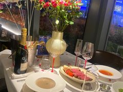 -MONICH牛排融合餐厅(和义大道购物中心店)