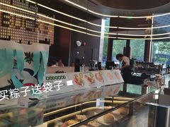 -星巴克臻选(上海虹桥新天地三店)